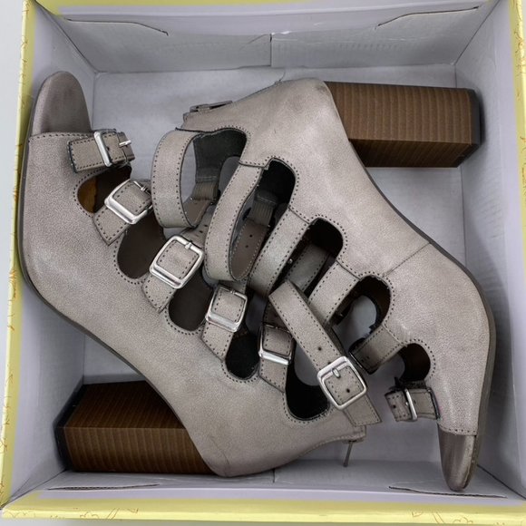 Restricted In Box Joyful Taupe (gray) Buckle Multi-strap 3.5 inch Block Heels - Picture 12 of 12